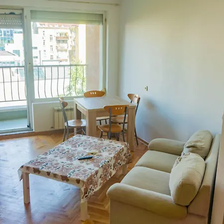 Prime Location With Free Parking Sofia