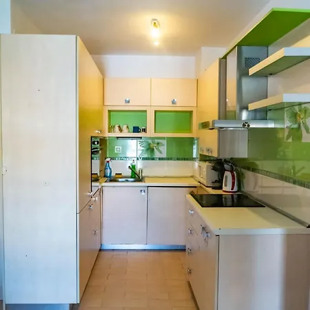 Prime Location With Free Parking * Sofia