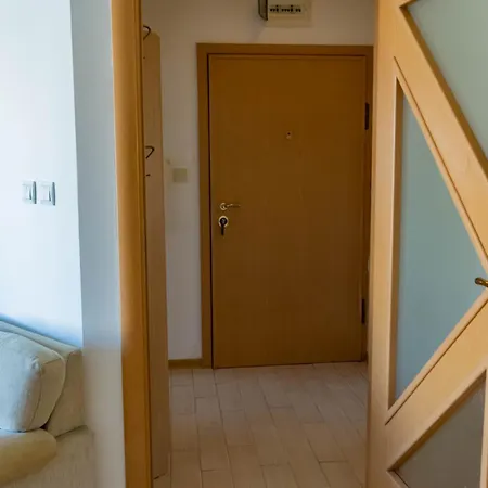 Prime Location With Free Parking Apartment