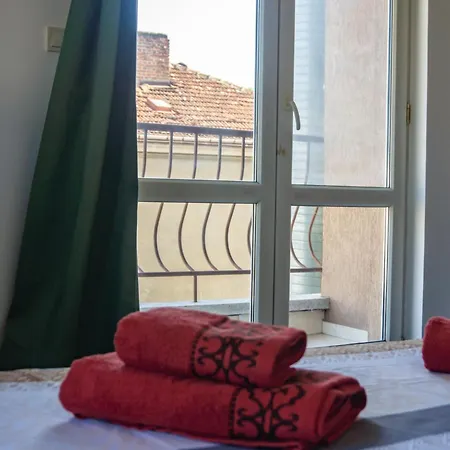 Apartment Prime Location With Free Parking Sofia