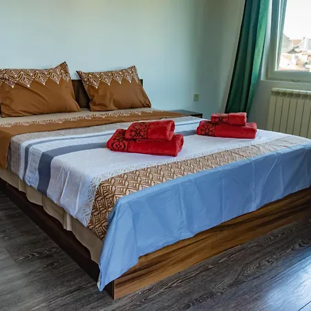 Prime Location With Free Parking
